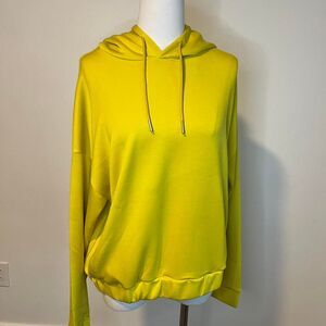NWT Yellow Isabela active wear hoodie. Size large.